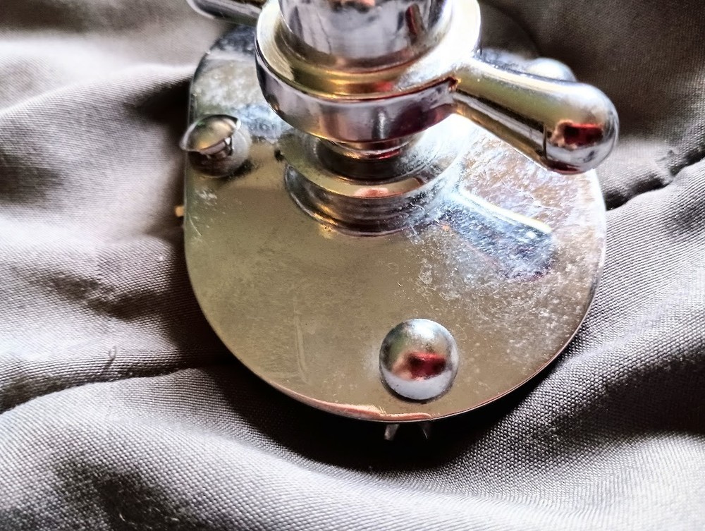 Rogers drums - Rogers script era straight mount (B)