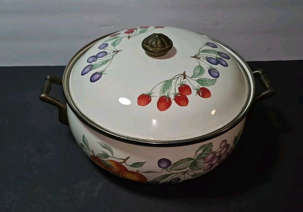 Vintage Regency Spring Fruit 4.5 Quart Dutch Oven