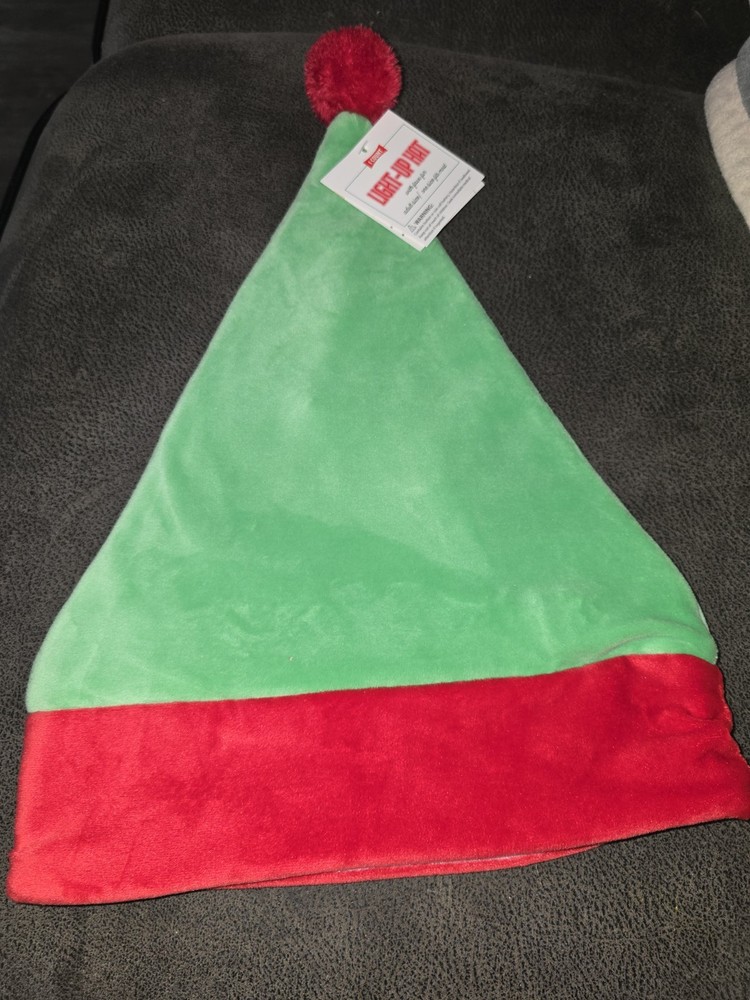 Christmas Santa Hat  Lights Up  NWT