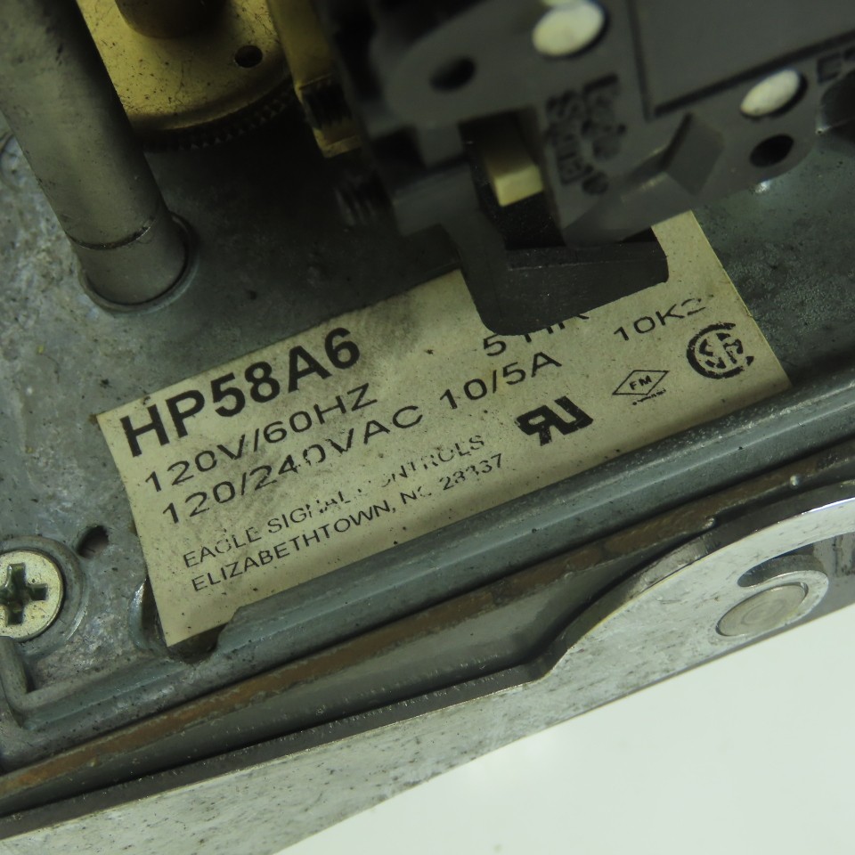 Eagle Signal HP58A6 120VAC Reset Timer 0-5 Hrs. Range