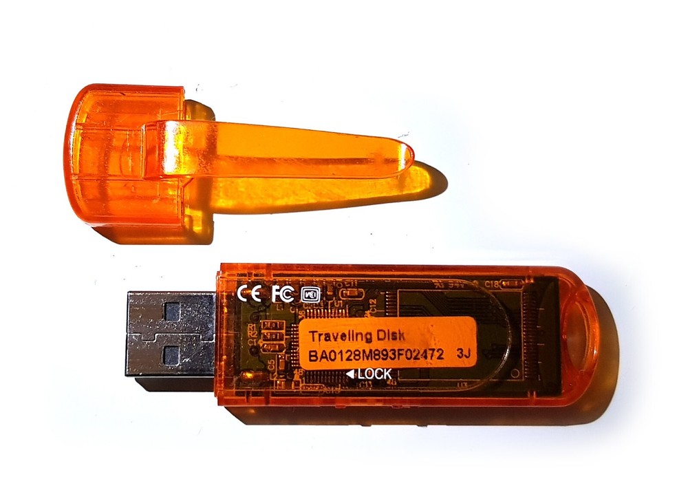 USB flash drive with Lock Switch 128MB CANYON Traveling Disk