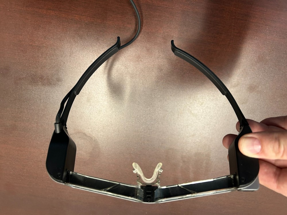 Epson Moverio BT-300 Smart Glasses (FPV/Drone Edition) w/extra controller