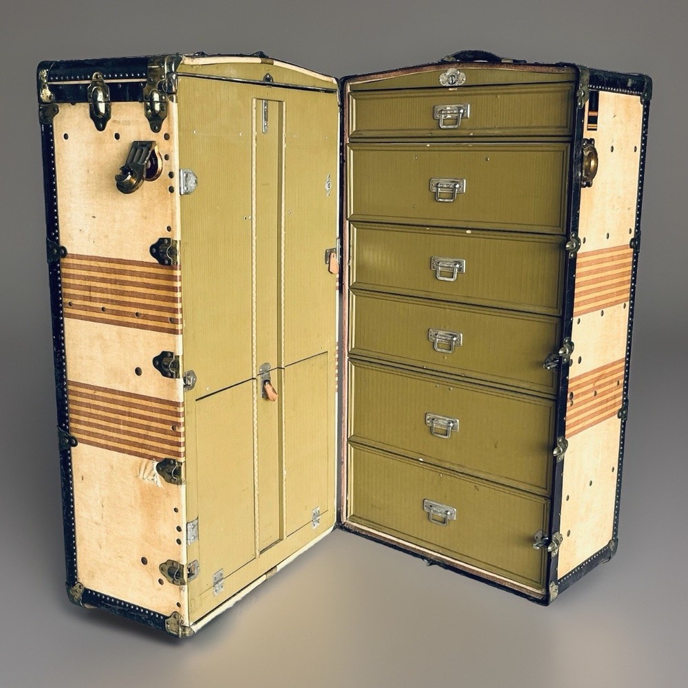 ANTIQUE OSHKOSH WARDROBE STEAMER TRUNK