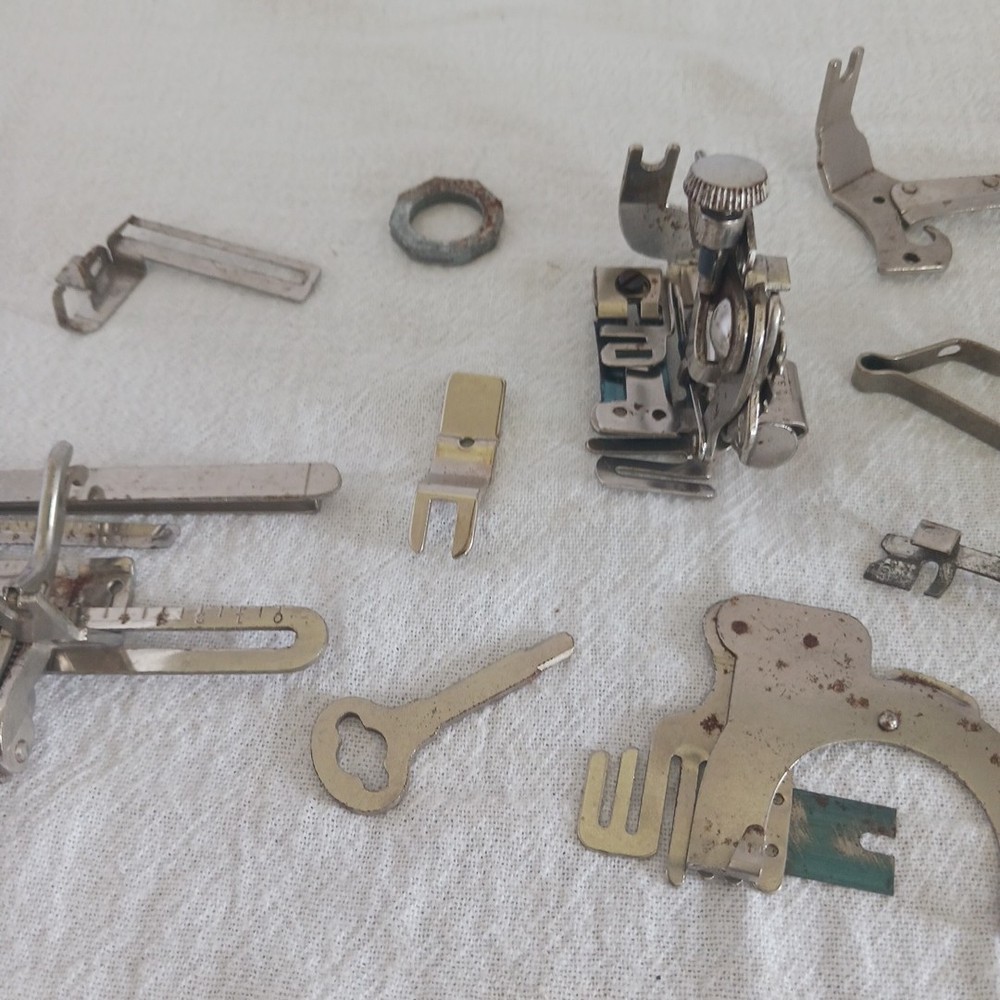 Sewing Machine Attachments & Others Pieces. UNTESTED