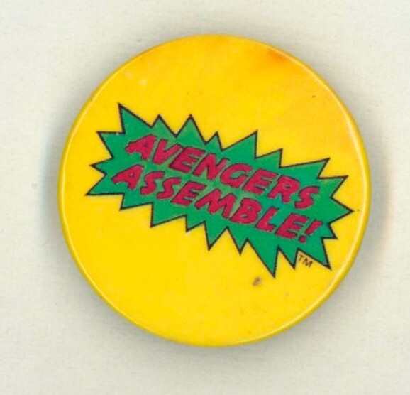 1986 AVENGERS ASSEMBLE Marvel Comics Button / Pin