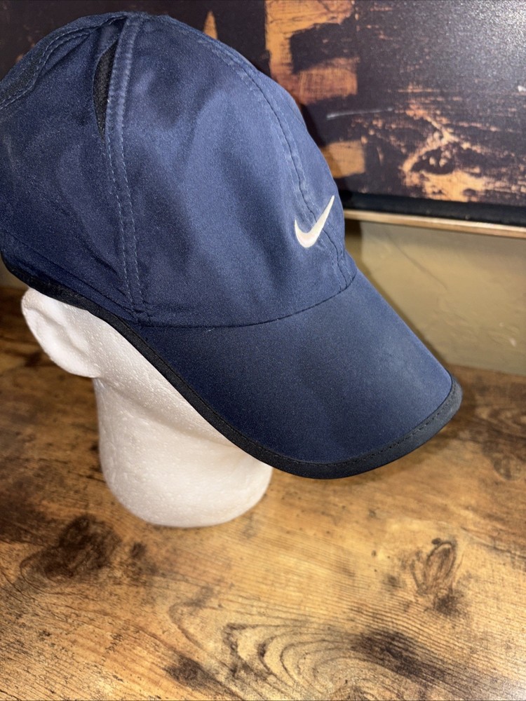 Nike Dri- Fit Featherlight Runners Hat Excellent Shape Adjustable Strap