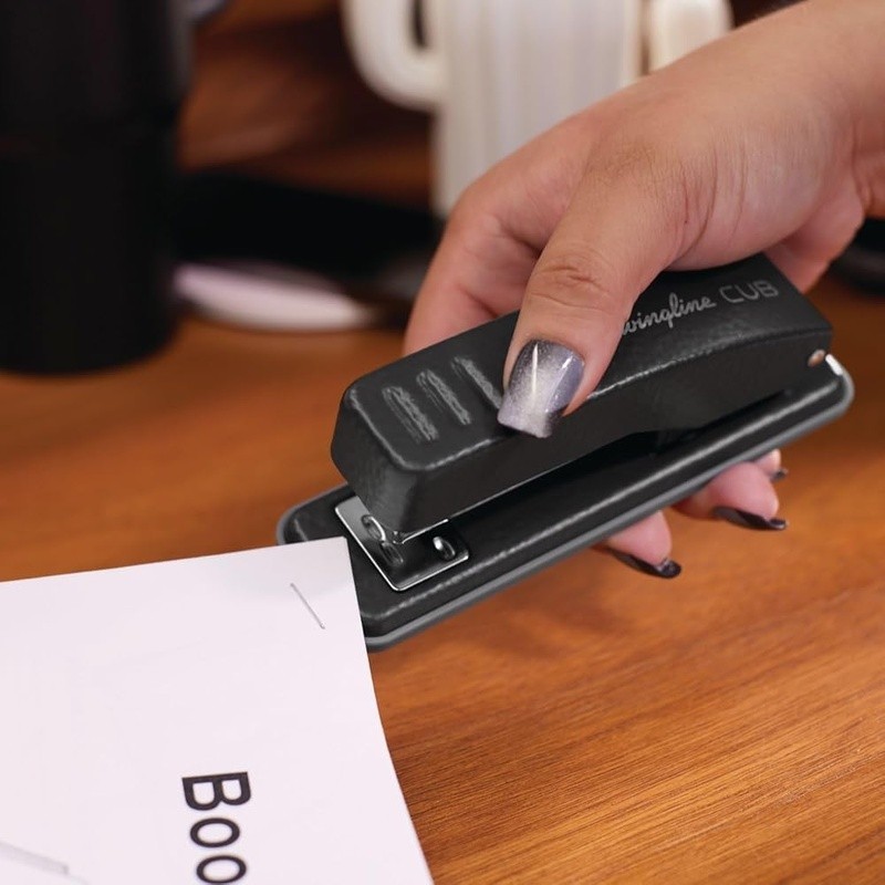 Compact Jam Free Metal Stapler Fastens 20 Sheets Tack Desktop Handheld Durable