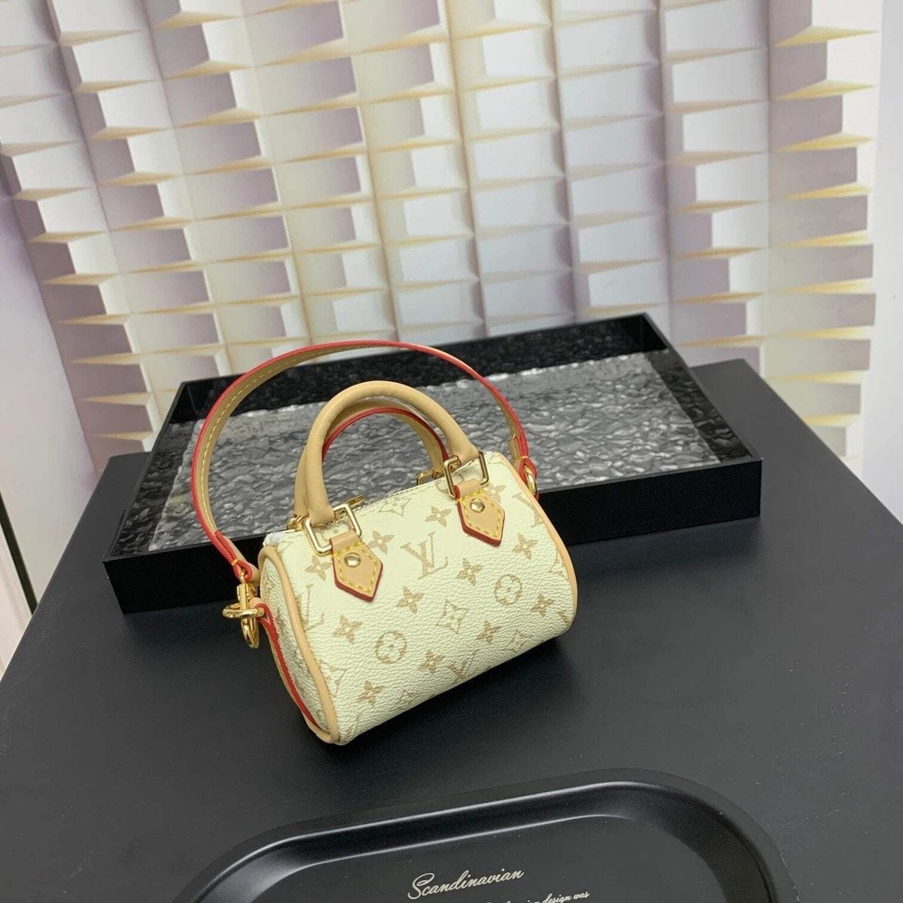 VL Women's Shoulder Bag