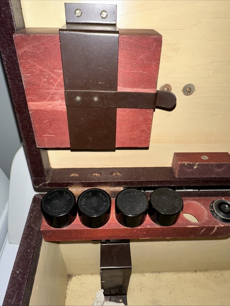 Antique Bausch & Loam Microscope And Traveling Case