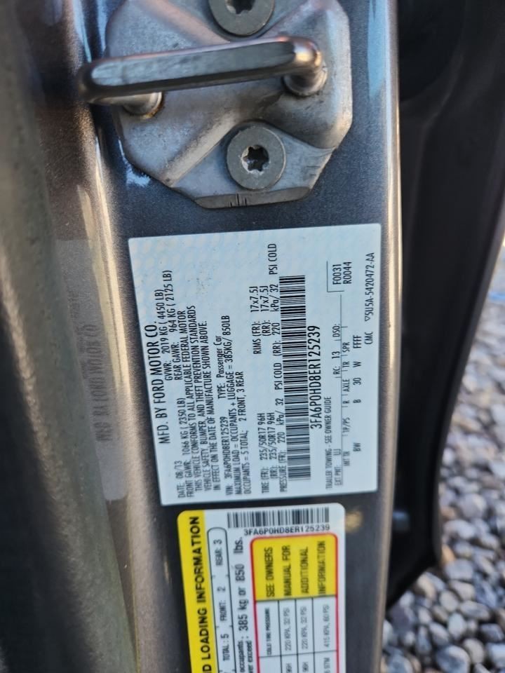 FUSION 2014 Glove Box 4901674