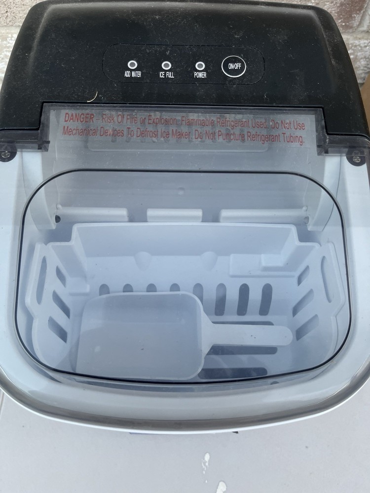 Aglucky Countertop Portable Ice Maker Machine Black