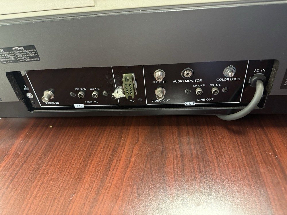 Sony Umatic VO-2610 & Video Tuner TT-300