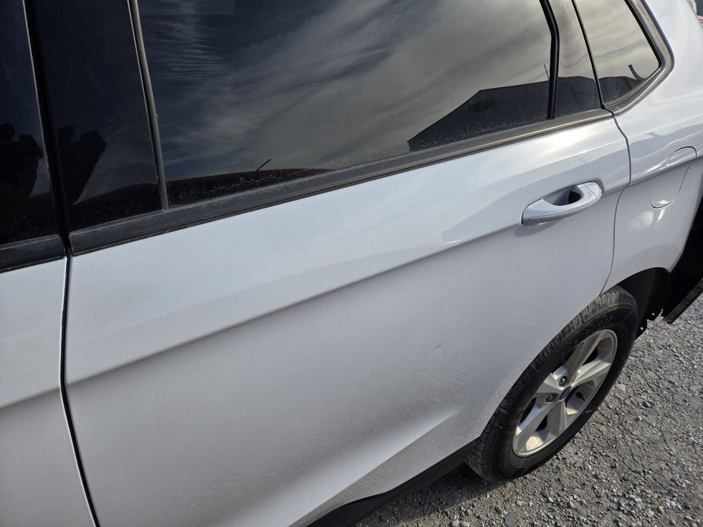 2016-2018 Ford Edge Center Dash Mounted 4.2" Display Screen