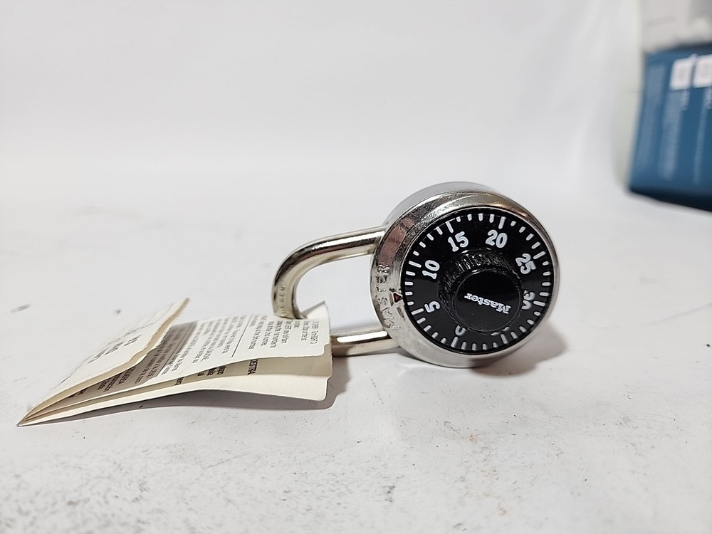 Master Lock 1525 Combination Padlocks