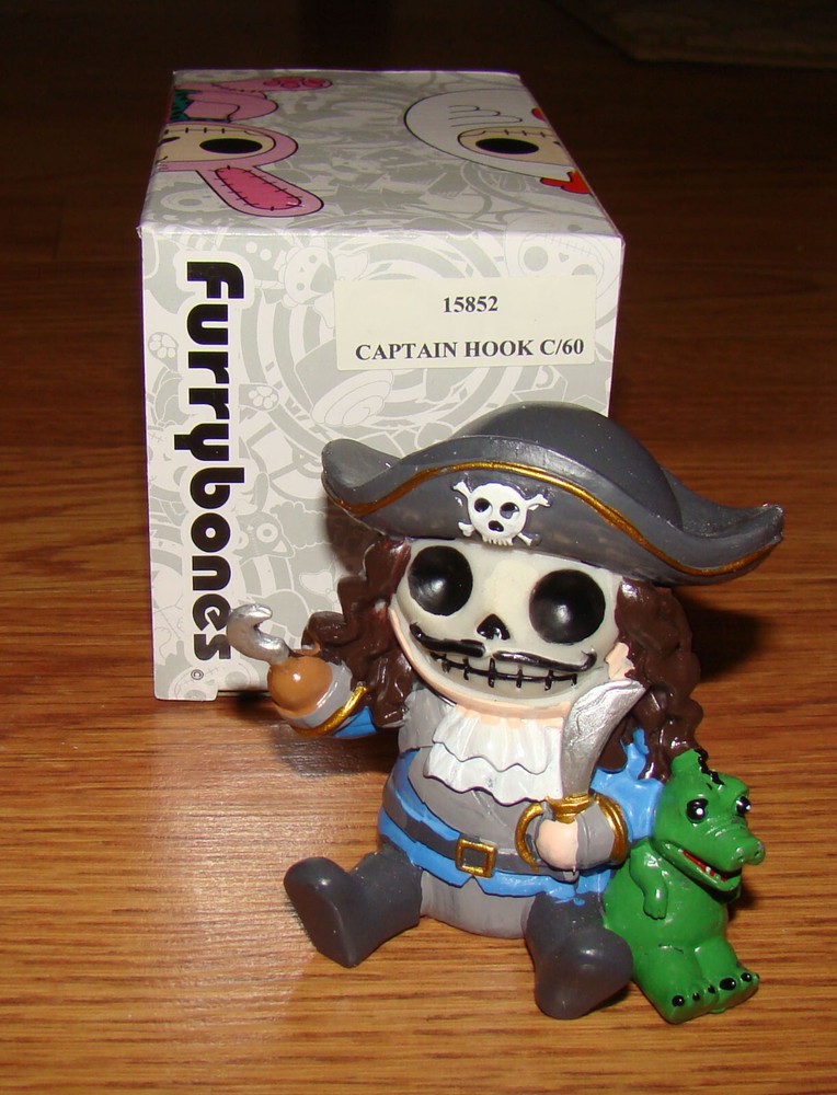 Summit Collection Furrybones - CAPTAIN HOOK + Crocodile (15852) Skeleton