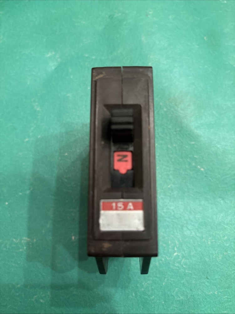 Wadsworth 15 AmpOne Pole Breaker Continuity Tested