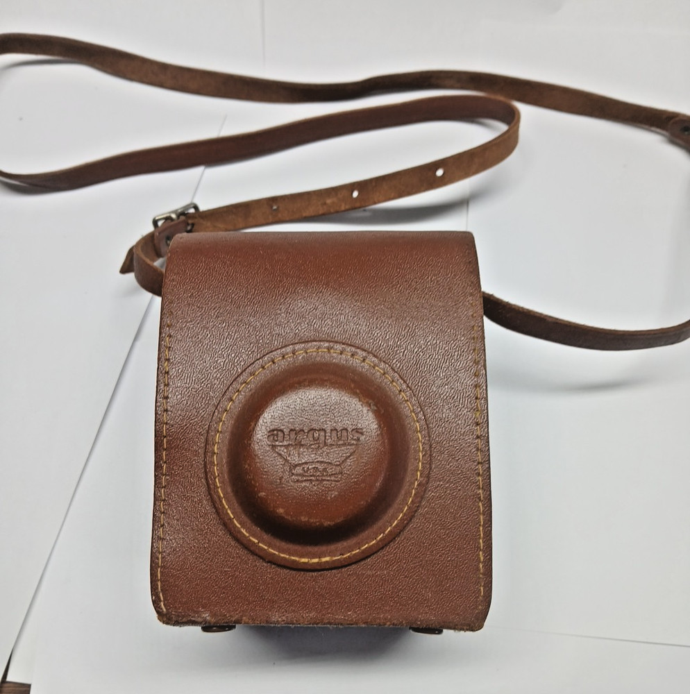 Vintage Argus 40 Camera With Original Leather Case Untested