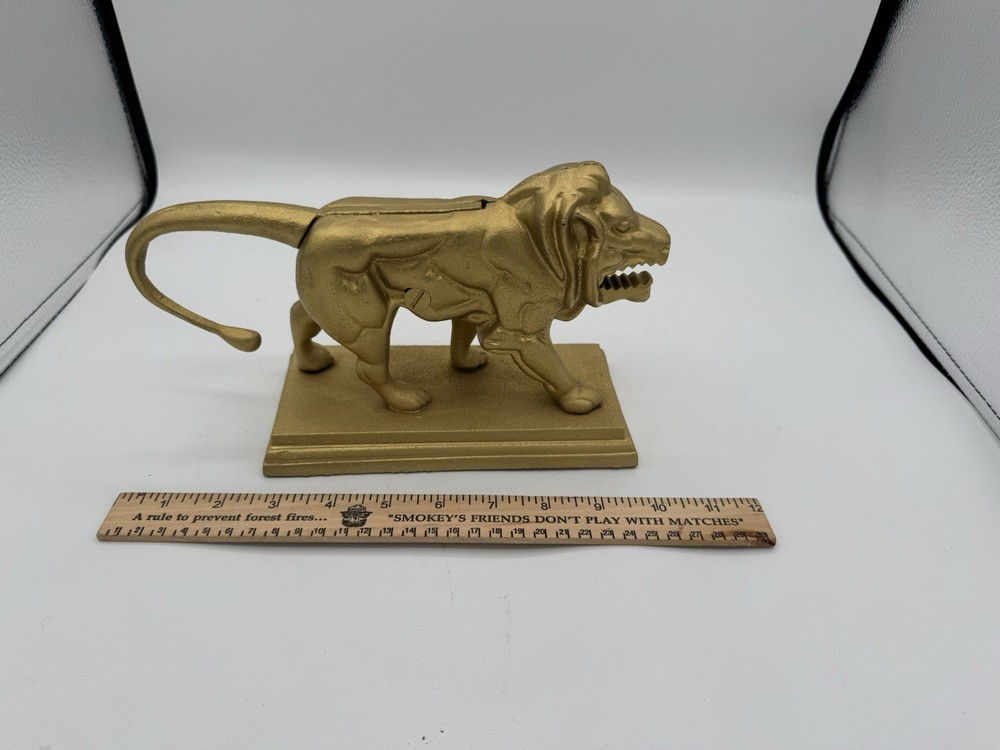 Vtg Cast Iron 4 Pound Lion Nutcracker Restored