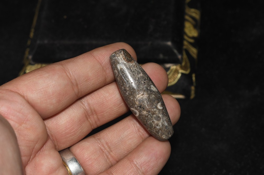 Large Ancient Jasper Stone Bead from Middle East in good Condition