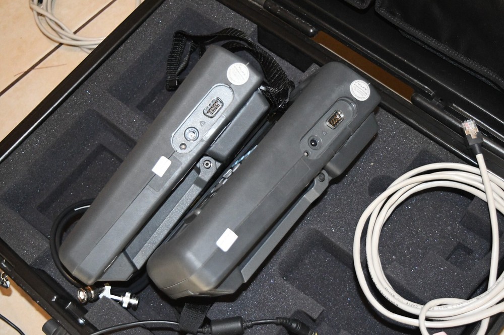 Fluke Networks DSP-2000 DSP2000 SR Cat5 LAN Cable Analyzer Tester Certifier 515A