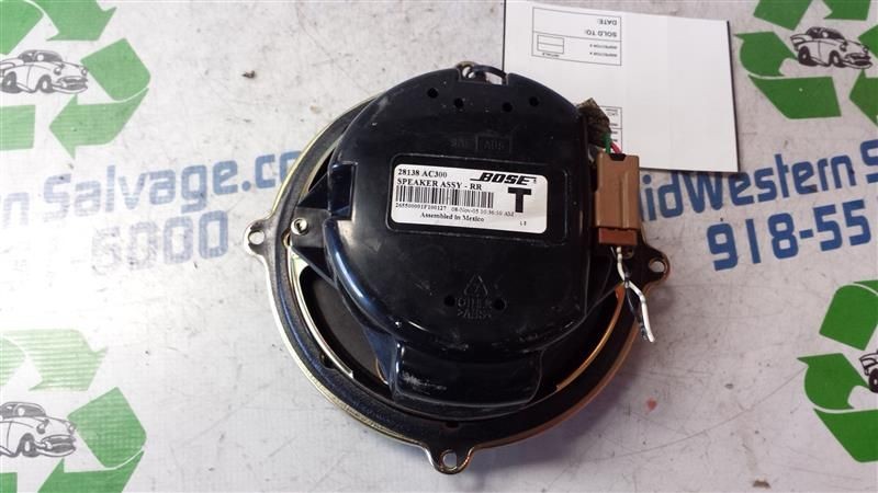 G35 2006 Speaker 7983175