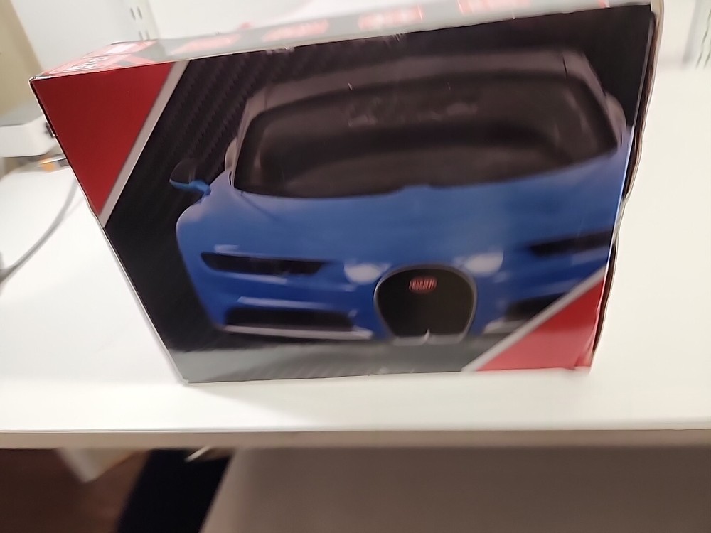 WORLD TECH TOYS Bugatti Chiron - 1:14 Scale Cracked Windshield