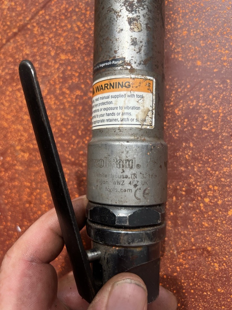 ingersol-rand scaler chisel pneumatic tools . size 182