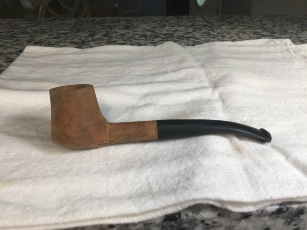 Small unfinished pear shaped briar pipe