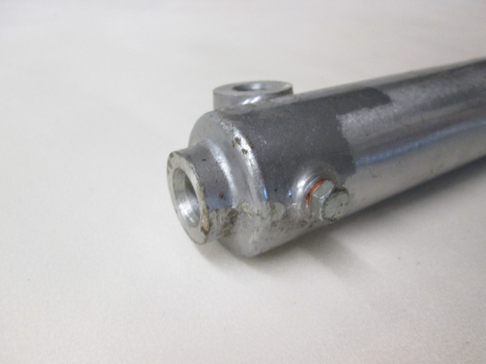 Suzuki TS 100 125 Fork Bottom Lower 1986 (S0841)