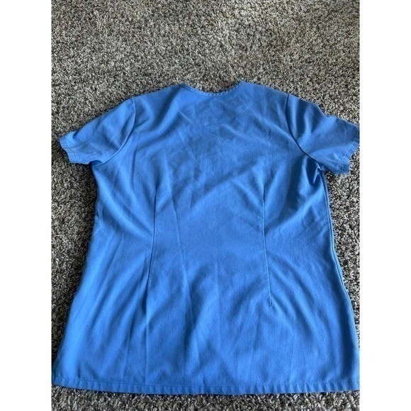 FIGS Technical Collection Scrub Top Women's Medium Light Blue V Neck