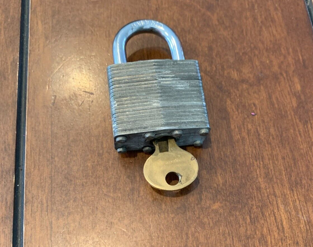 Vintage FORTRESS L.3T1 1/2" Padlock Lock