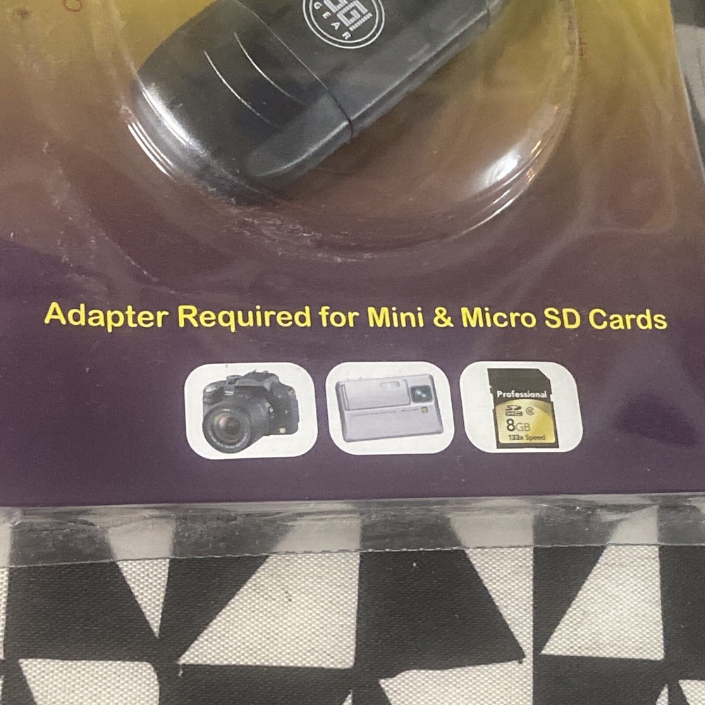 GGI Gear - Digital Camera Compact Flash Card Reader/Writer - USB 2.0 In Package