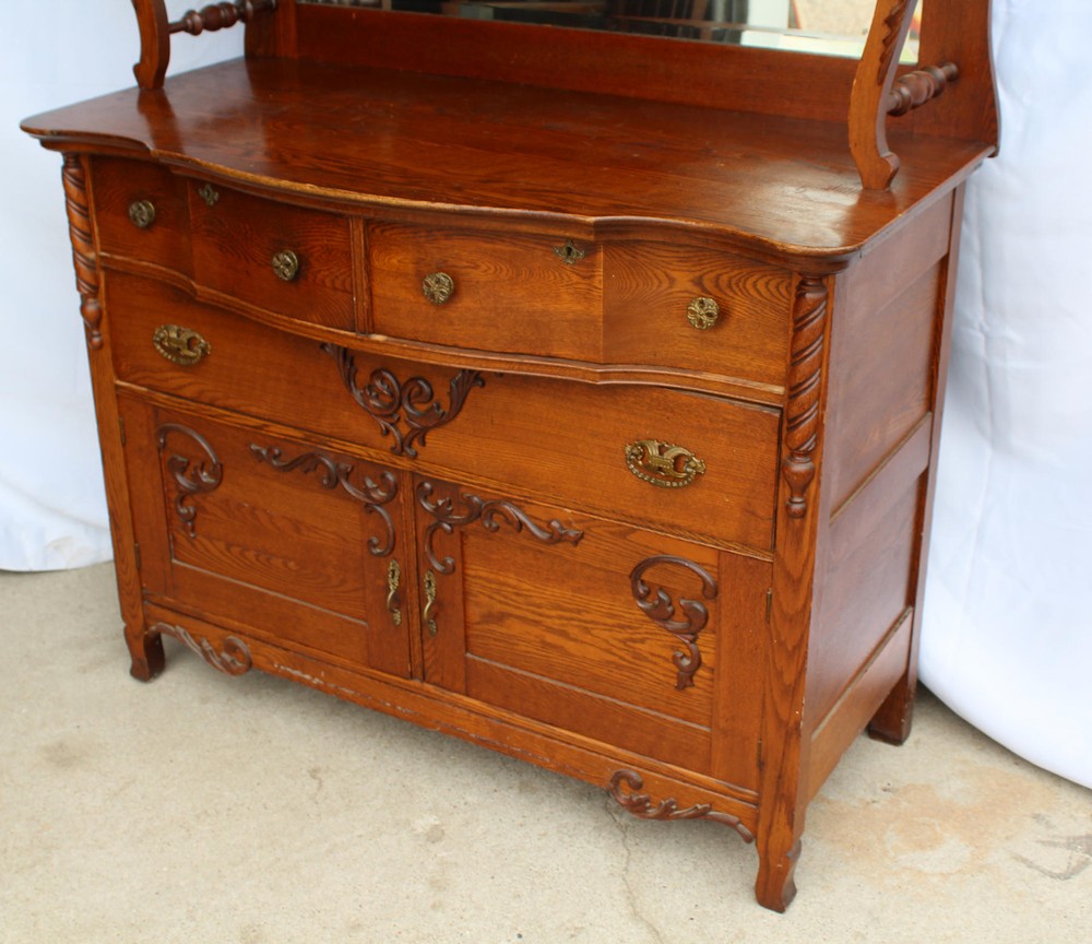 Antique Oak Breakfront Cupboard Buffet – original finish