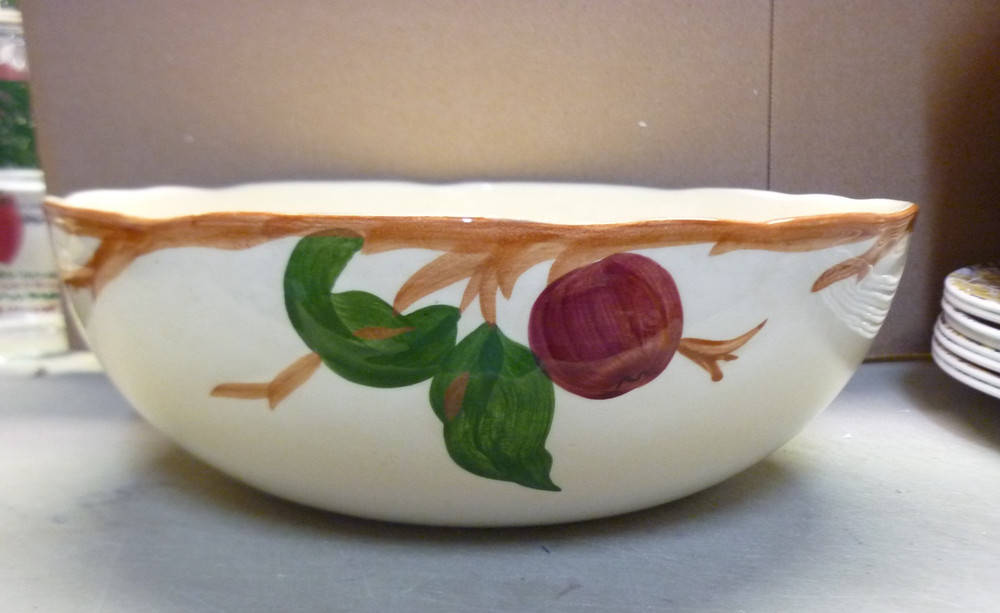 Franciscan Apple 10" Large Serving Bowl