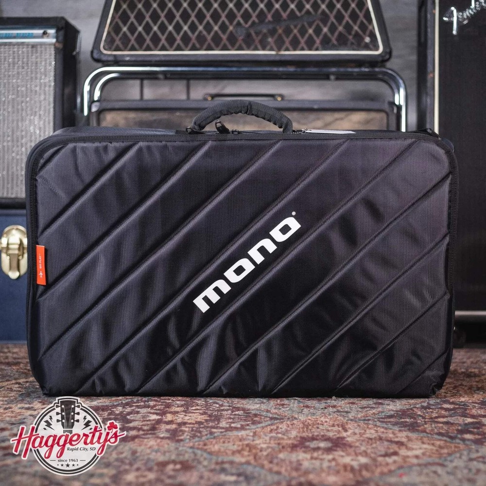 MONO Pedalboard Medium Silver + Tour Accessory Case 2.0 Black