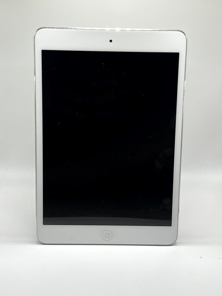 Apple iPad Mini 1st Generation. 16GB, Wi-Fi - White, backlight needs fixed A1432