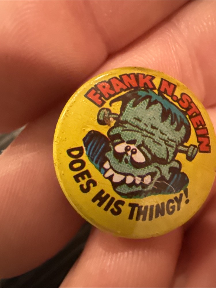 FRANKENSTEIN "Frank N. Stein Does His Thingy" Orig. 1960's Pinback Button Badge