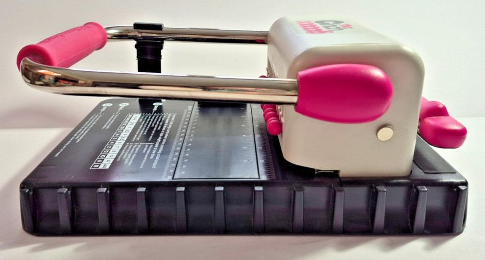 We R Memory Keepers The Cinch Book Binding Machine Pink & White