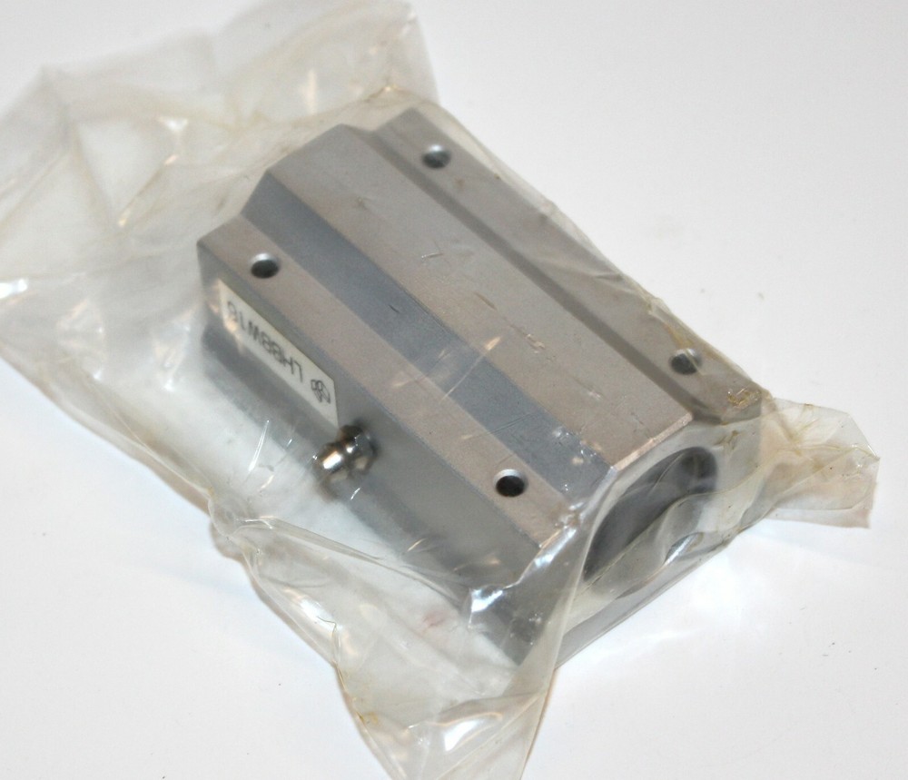 Linear Bushings W/Pillow Blocks LHBBW16