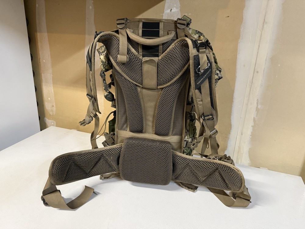 Eberlestock F1 Mainframe with Vapor 5000 Pack and EMOD Lid