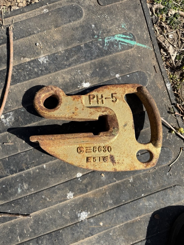 Newco PH-5 Pipe Hook Used (no Plastic Insert)