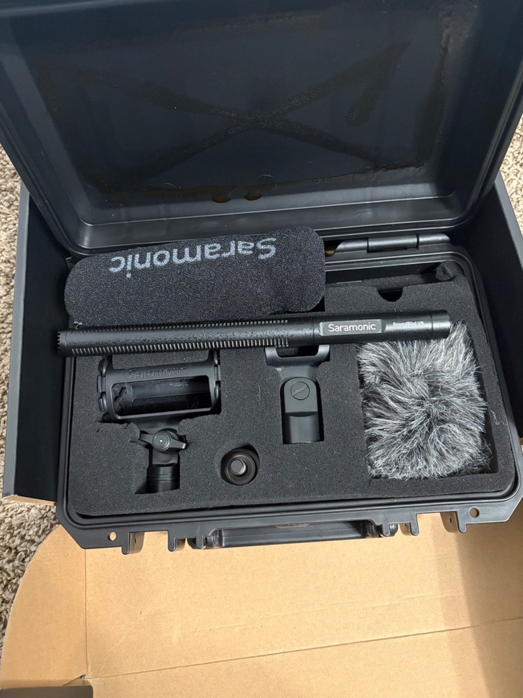 (Shotgun Microphone) Saramonic SoundBird V6