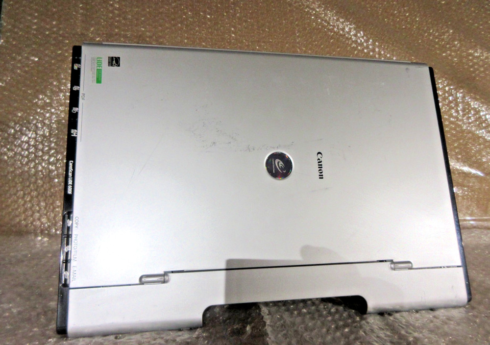 Canon CanoScan LiDE600F Flatbed Scanner