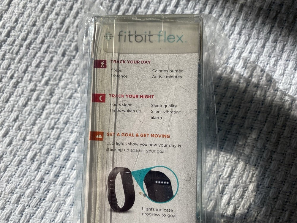 Fitbit Flex Green Wireless Activity Tracker Unopened New In Sealed Box