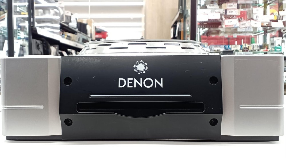 Denon DN-S3500 Professional DJ CD/MP3 Player Direct Drive Platter Scratch Effect