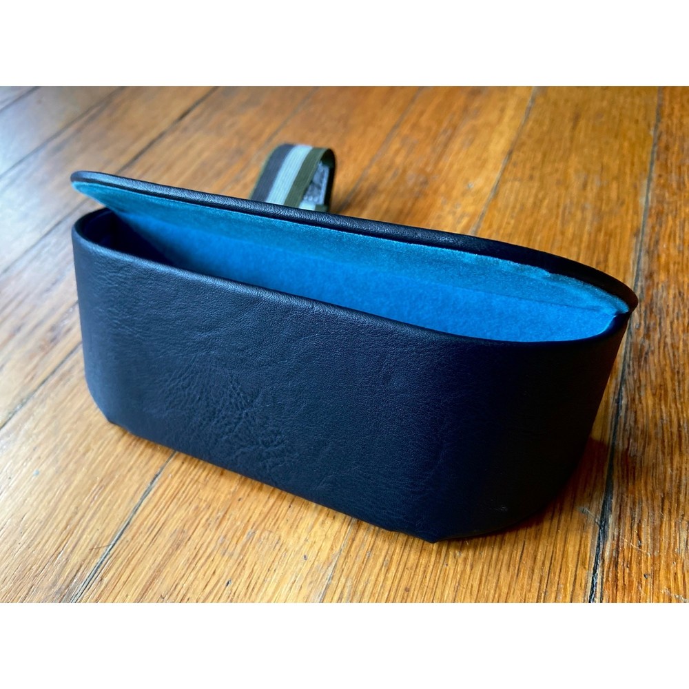 Original PENGUIN Black Eyeglasses Hard Case
