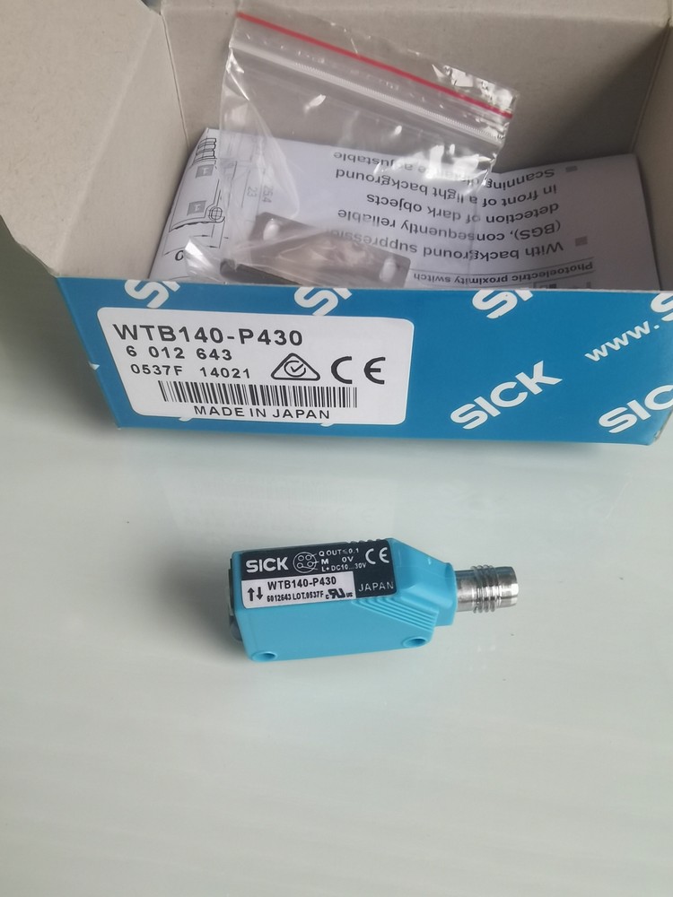 1pcs new for photoelectric switch WTB140-P430