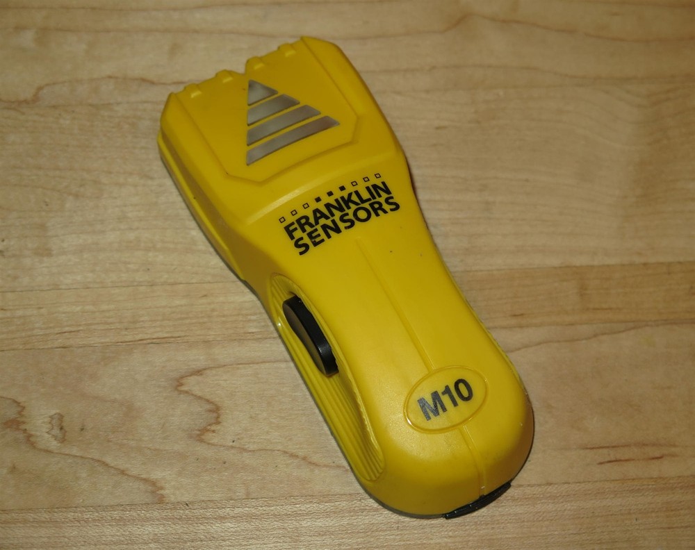 Franklin Sensors M10 Stud Finder / Sensor 1" Depth Detection