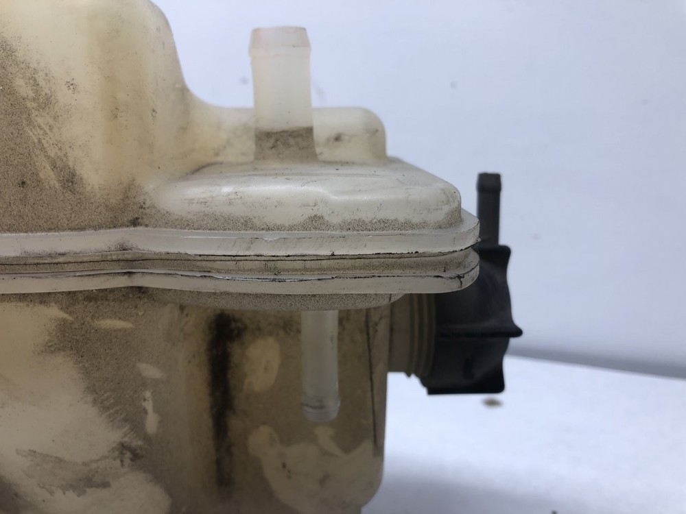 2012-2018 Kenworth T680 Radiator Overflow Bottle - Used