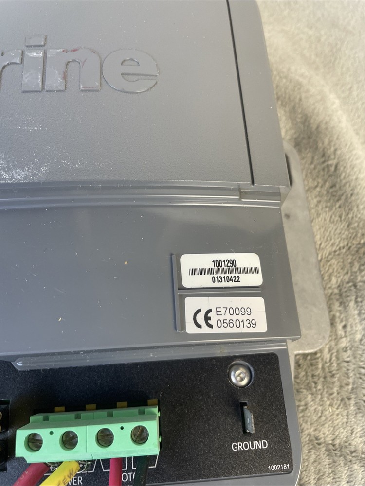 Raymarine ACU-200 Autopilot Computer E70099 Unit Only
